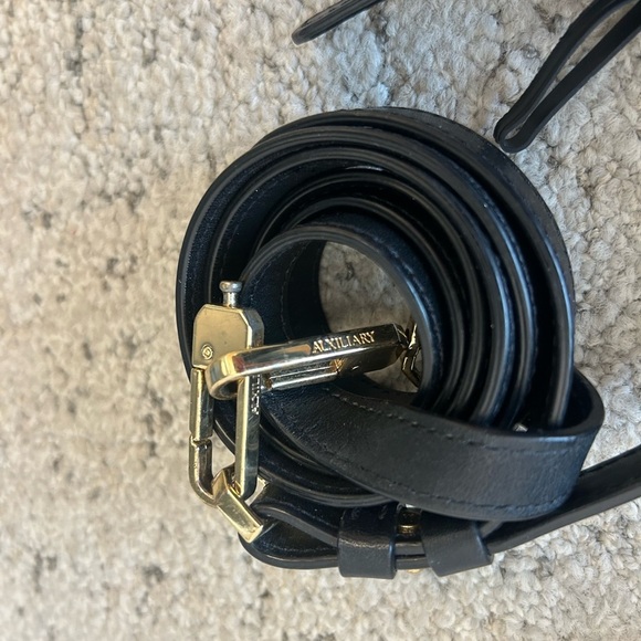 NOT FOR SALE CAN’T DELETE NWOT sold out Black Satchel - Picture 7 of 15